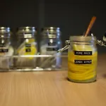 Travel Holic Guesthouse