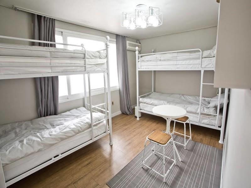 Travel Holic Hostel